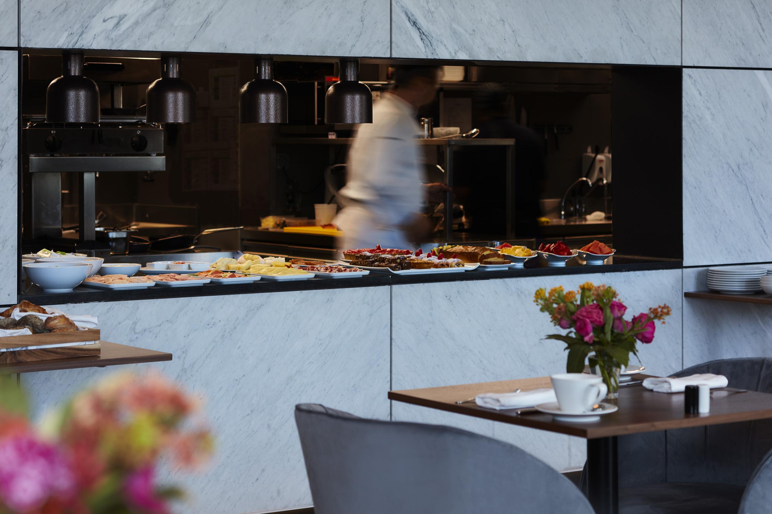 The Lumiares Hotel & Spa - Small Luxury Hotels Of The World Lisboa Eksteriør bilde The kitchen at the restaurant