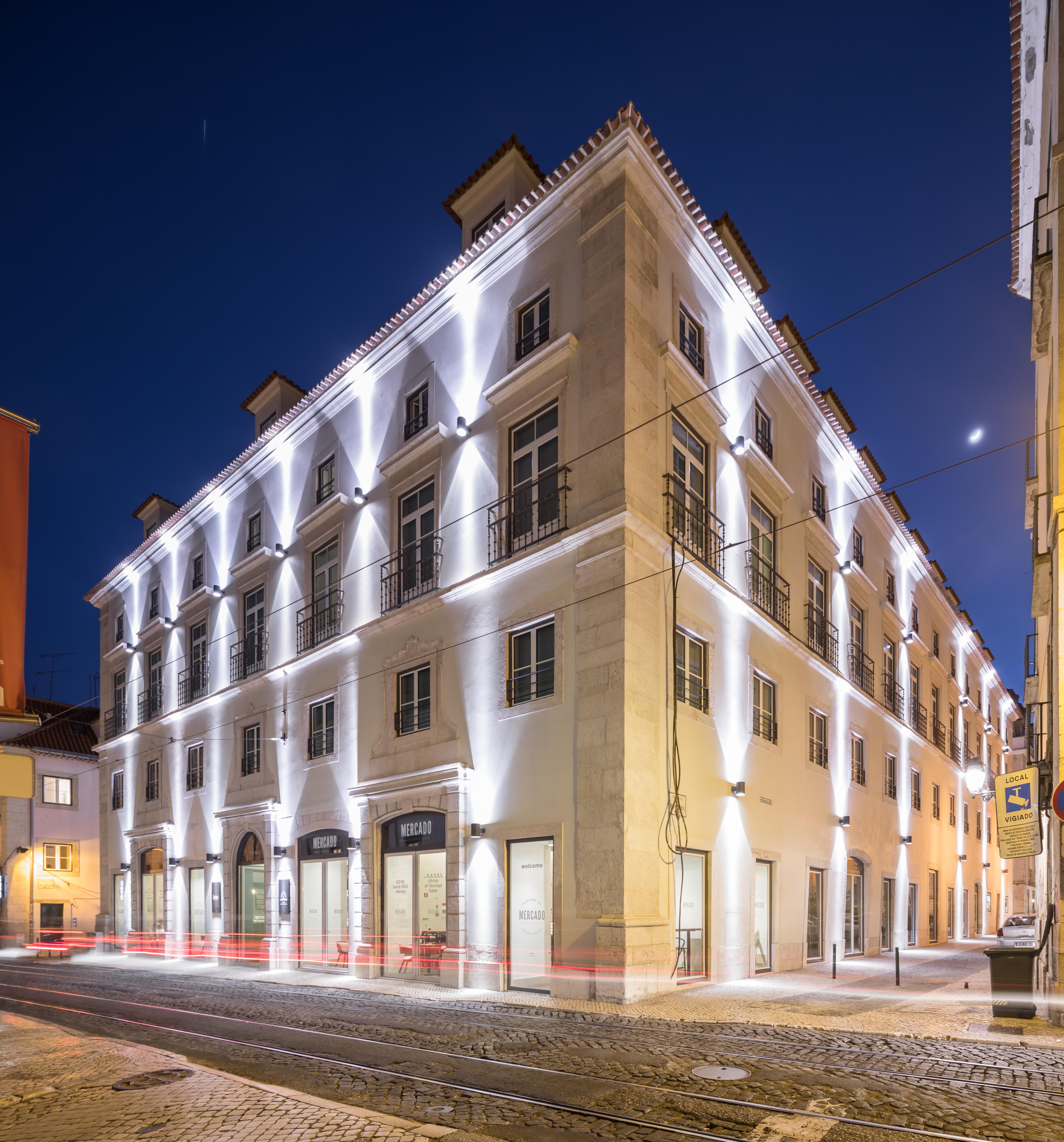 The Lumiares Hotel & Spa - Small Luxury Hotels Of The World Lisboa Eksteriør bilde The building of the University of Novi Sad