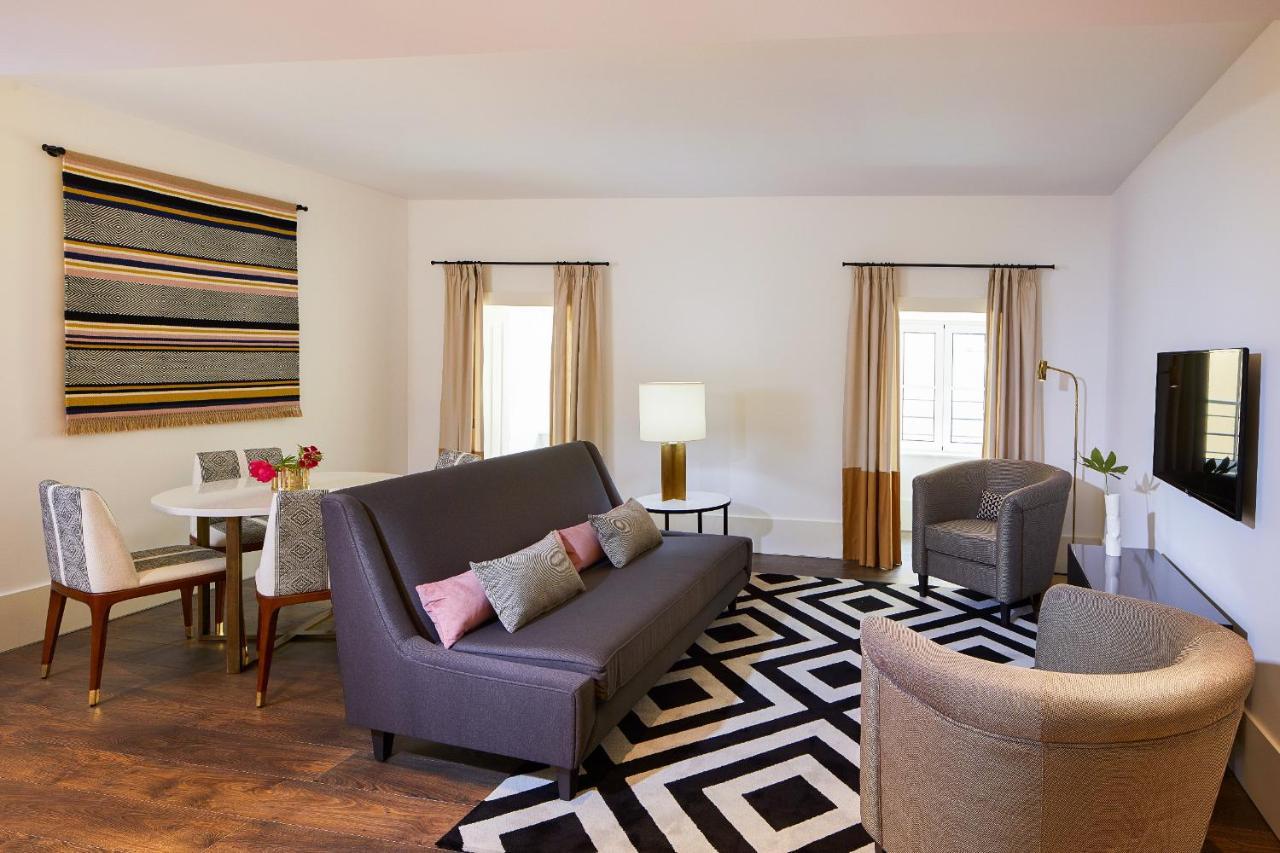 The Lumiares Hotel & Spa - Small Luxury Hotels Of The World Lisboa Eksteriør bilde A living room at the Hotel Commonwealth