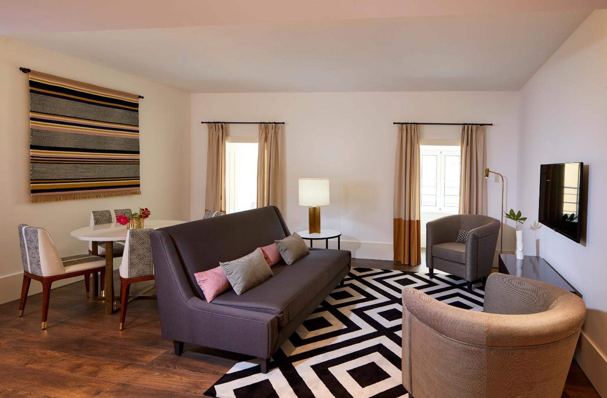 The Lumiares Hotel & Spa - Small Luxury Hotels Of The World Lisboa Eksteriør bilde A living room at the Hotel Commonwealth